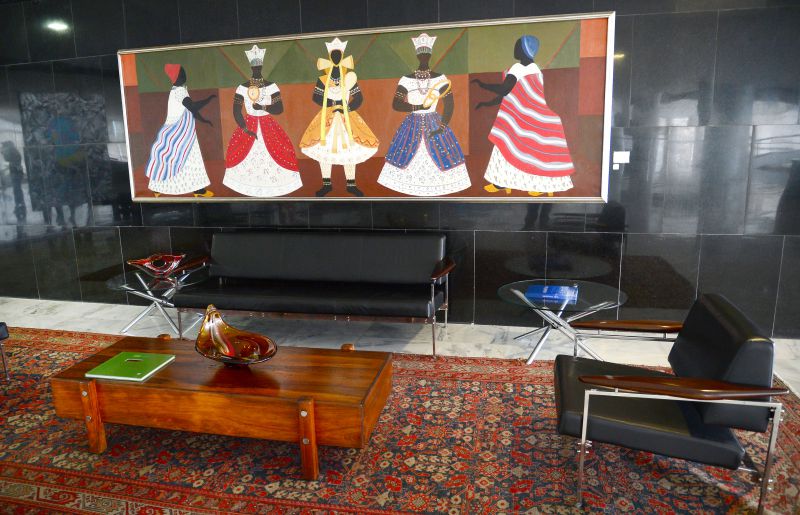 Nas paredes e trios da Esplanada