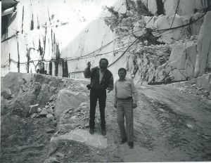 Sr André em Carrara