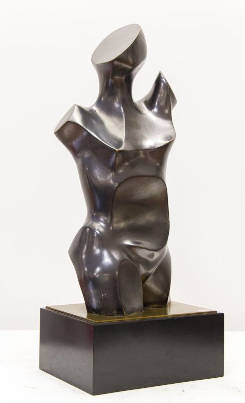 Yole Travassos - TORSO